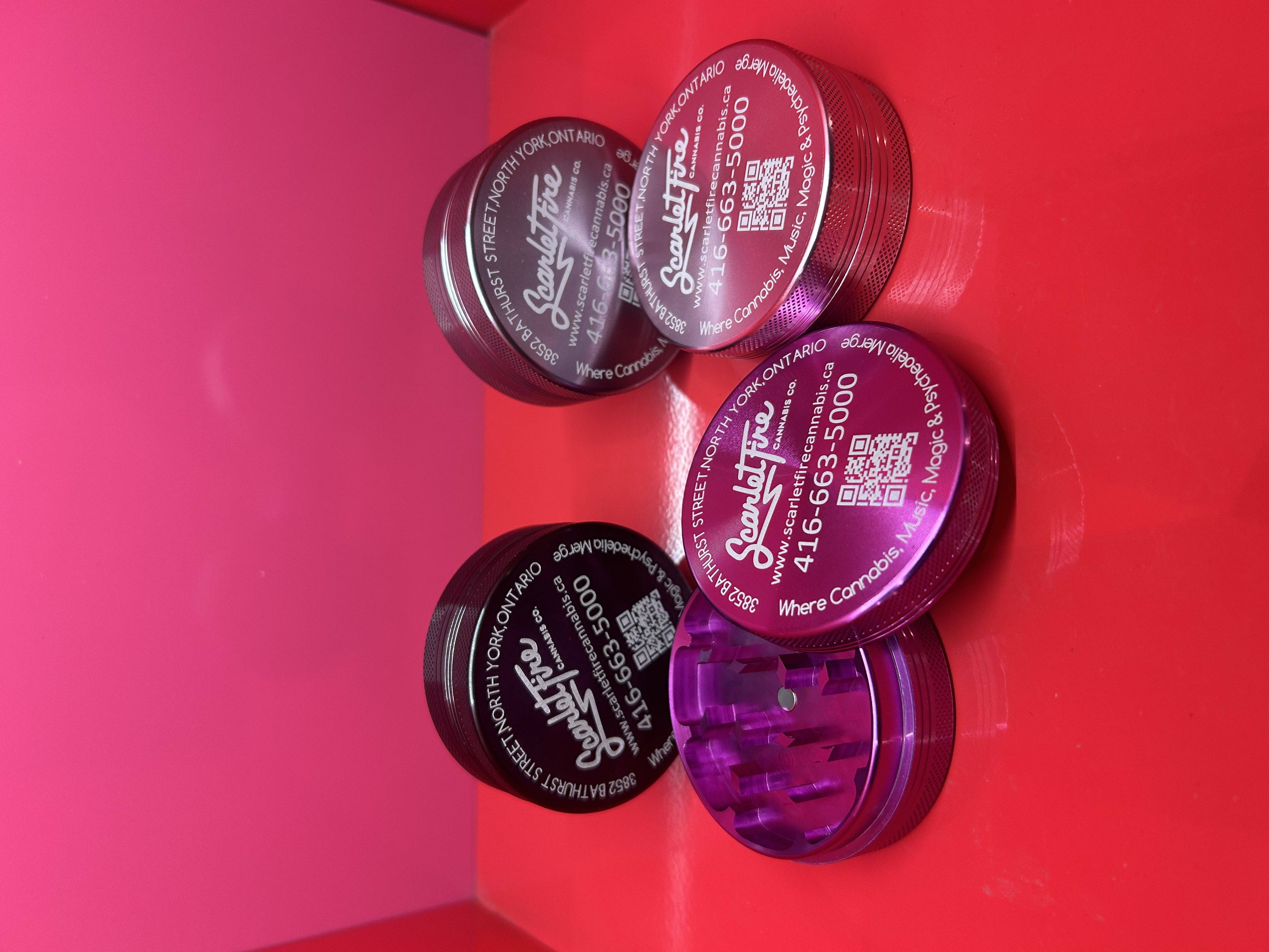 Scarlet Fire 2pc Metal Grinder 63mm